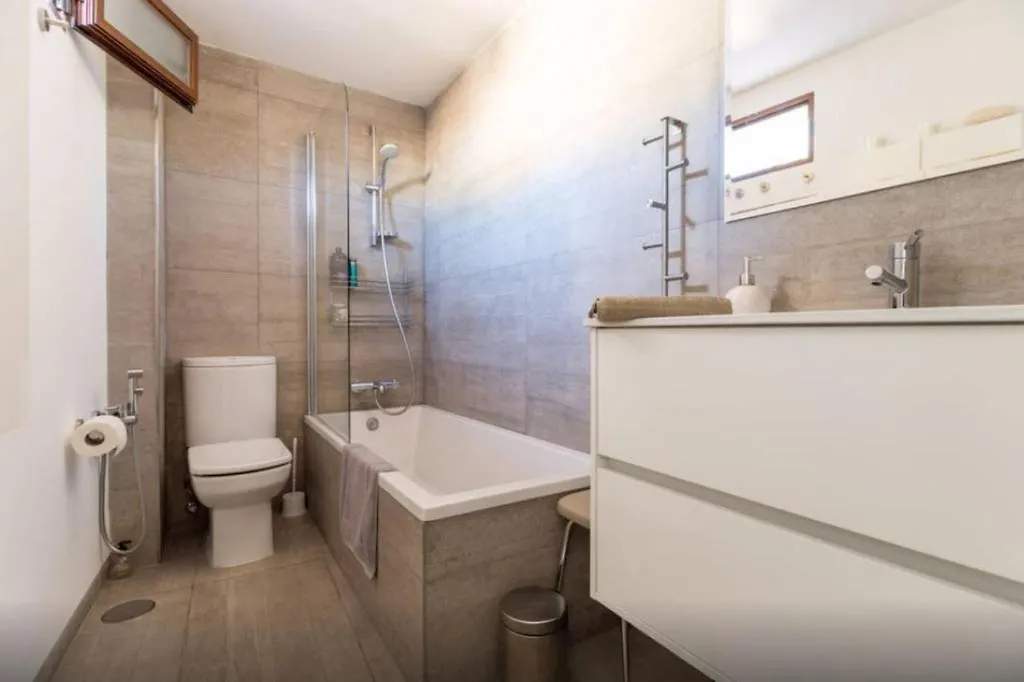 Apartment In The Center Of Granada, Nearby Alhambra Spain